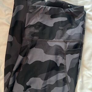 Old Navy Active Leggings
